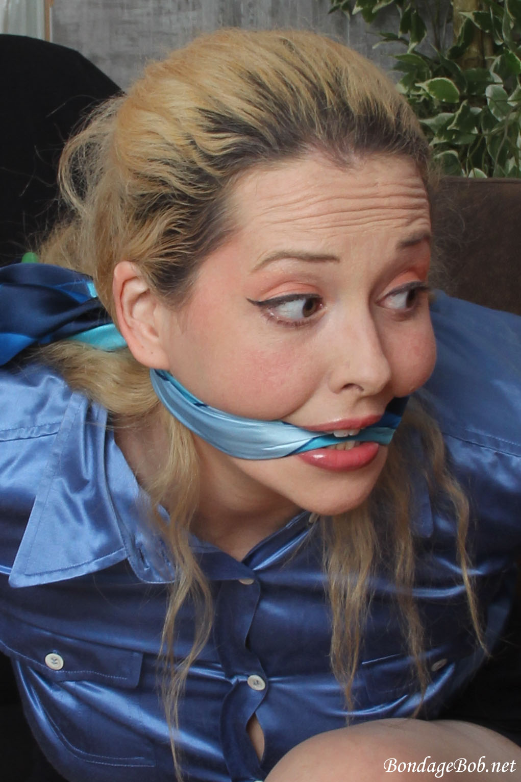 Aloralux & Temptress Kate in bondage.